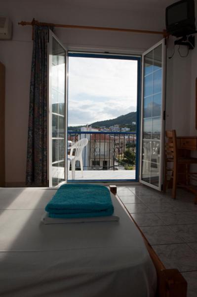 Syraina Apartments Città di Skiathos Esterno foto